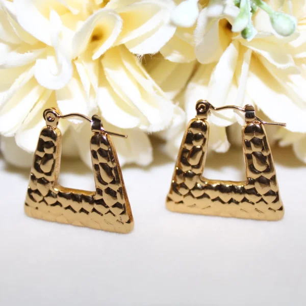 Kyrin Anti Tarnish Gold Hoop Earrings - Image 2