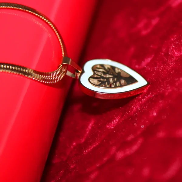 Kyrin Anti Tarnish Rose Gold Heart Pendant Chain