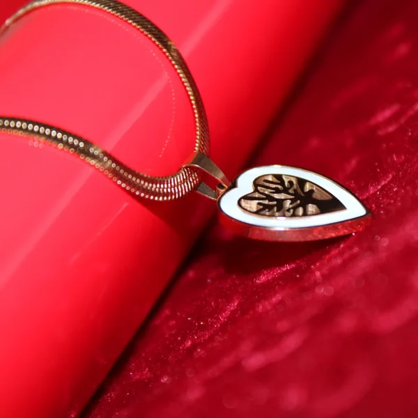 Kyrin Anti Tarnish Rose Gold Heart Pendant Chain - Image 3