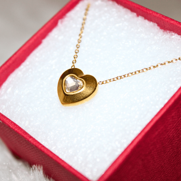 Kyrin Anti Tarnish Gold Diamond Heart Pendant Chain (with gift box) - Image 2