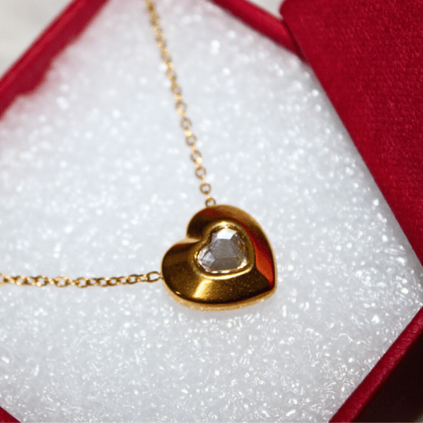 Kyrin Anti Tarnish Gold Diamond Heart Pendant Chain (with gift box) - Image 4