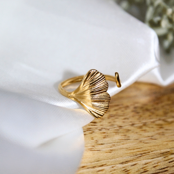 Kyrin Anti Tarnish Gold Shell Ring - Image 2