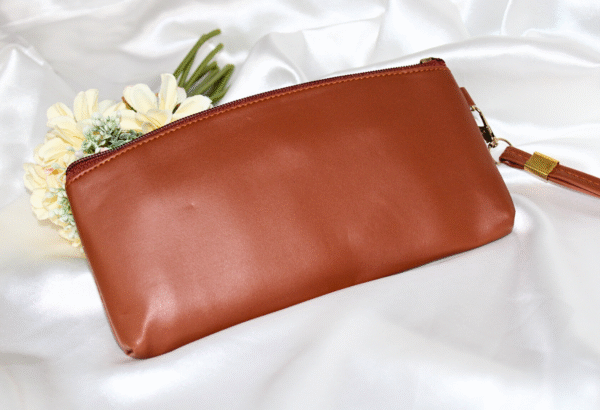 Kyrin Tan Pouch