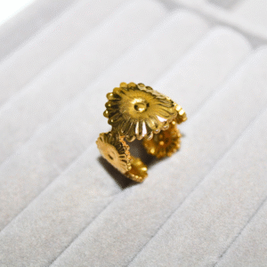 Kyrin Anti Tarnish Flower Band Ring