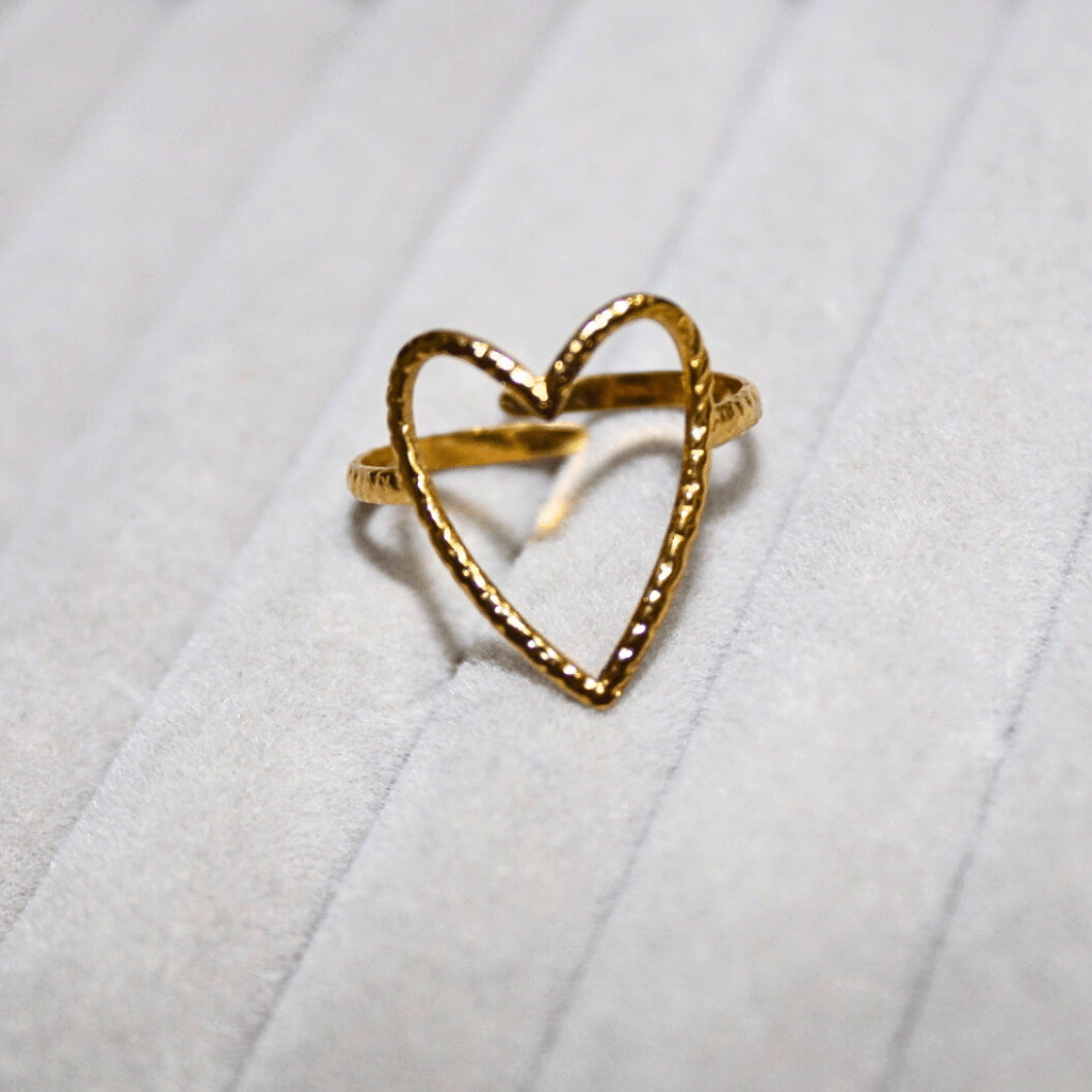 Kyrin Anti Tarnish Gold Heart Ring