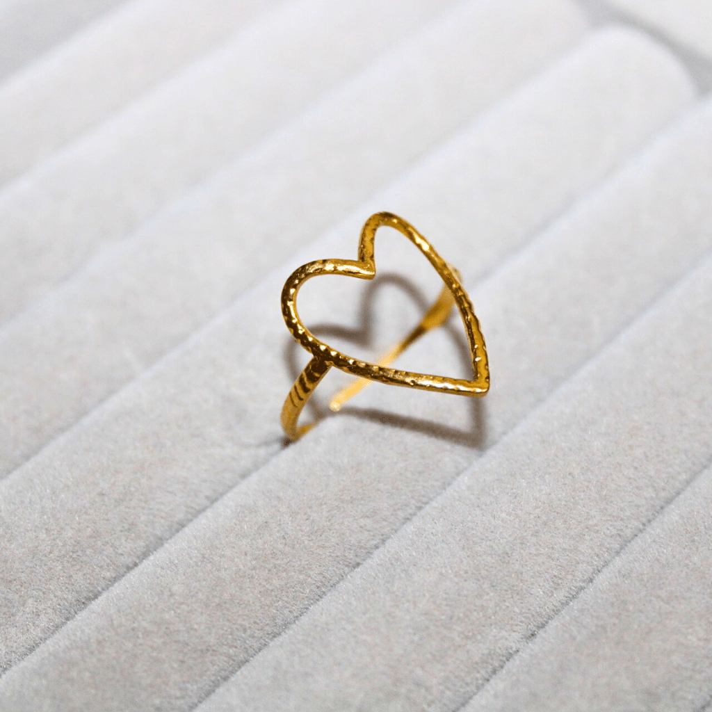 Kyrin Anti Tarnish Gold Heart Ring - Image 3