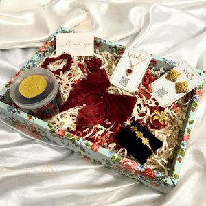 Kyrin Premium Gift Hamper for Women – Hair Accessories & Anti-Tarnish Jewellery Set